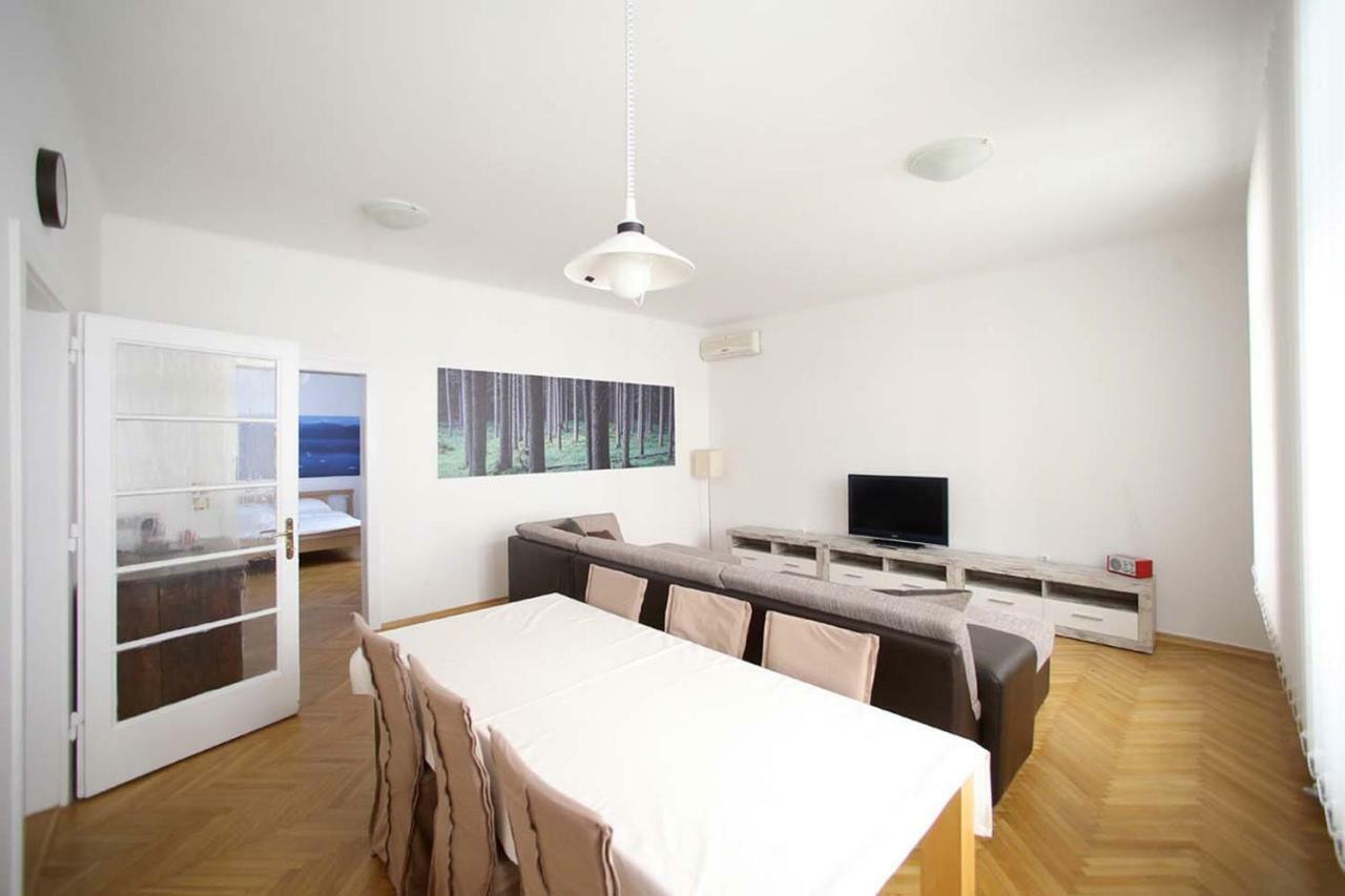 Skyscraper Apartment Tour As Lubiana Esterno foto