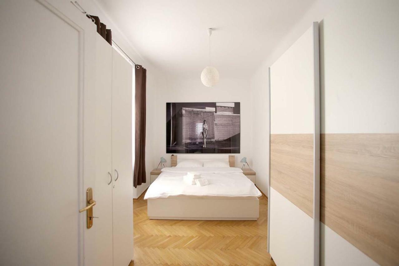 Skyscraper Apartment Tour As Lubiana Esterno foto